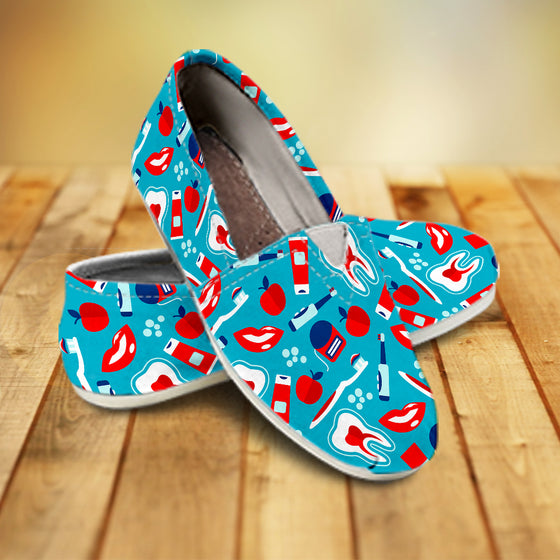 Dental Pattern Ladies Casuals
